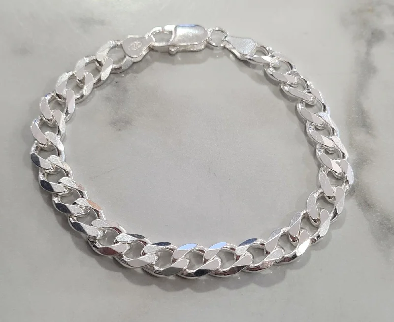 Sparkling Crystal Bracelet-19cm Metric Curb Bracelet