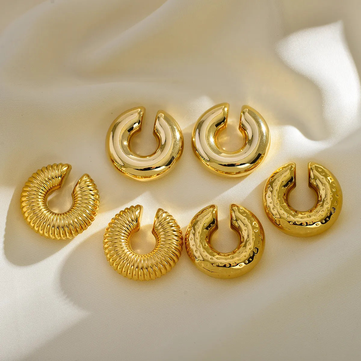 1 Pair Vintage Style Solid Color Plating Stainless Steel Ear Cuffs