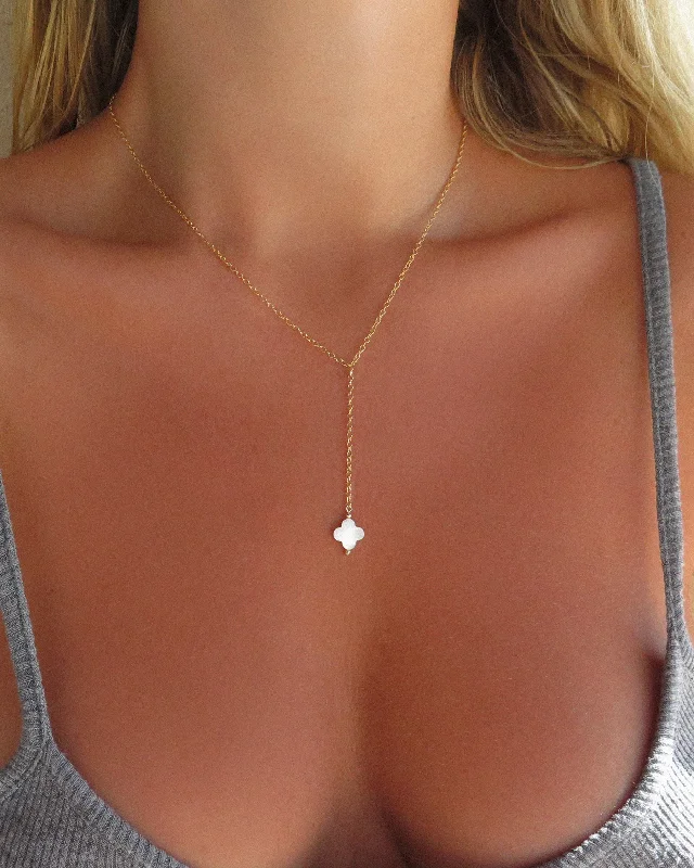 Chunky Gold Chain Necklace-White Clover Drop Necklace