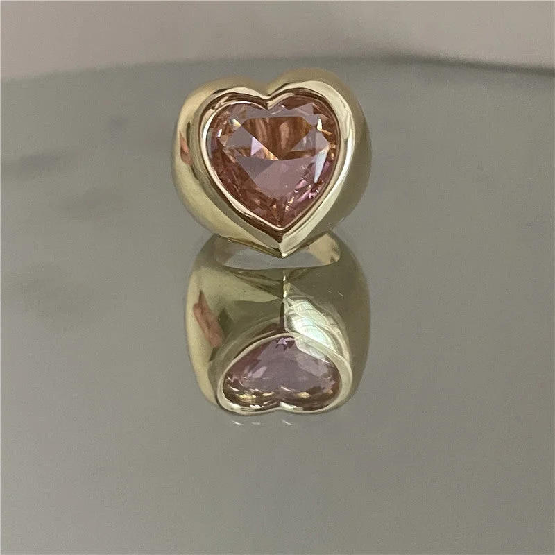 Golden Ring Pink Love