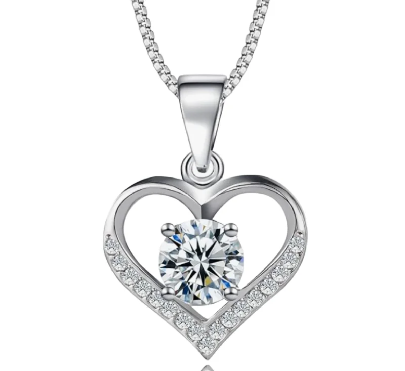 Trendy Choker Pendant Necklace-Heart Pendant Necklace | S925 | Moissanite